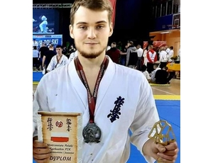 Srebrny medal na Mistrzostwach Polski Kyokushin PZK Młodzieżowców.