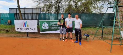 Photo no. 2 (2)
                                                         AMM w tenisie - Kraków 2021
                            
