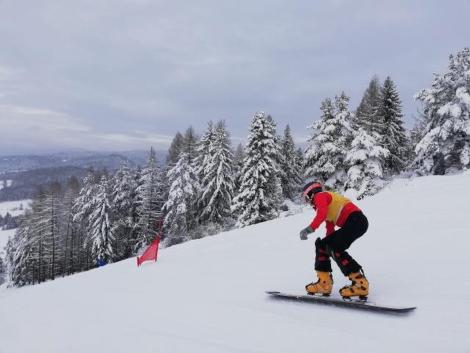 Photo no. 33 (37)
                                                         AKADEMICKIE MISTRZOSTWA MAŁOPOLSKI w Snowboardzie i w Narciarstwie alpejskim - Kluszkowce 9-10.01.2019
                            