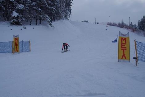 Photo no. 34 (37)
                                                         AKADEMICKIE MISTRZOSTWA MAŁOPOLSKI w Snowboardzie i w Narciarstwie alpejskim - Kluszkowce 9-10.01.2019
                            