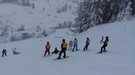 Zdjęcie nr 3 (37)
                                	                             AKADEMICKIE MISTRZOSTWA MAŁOPOLSKI w Snowboardzie i w Narciarstwie alpejskim - Kluszkowce 9-10.01.2019
                            